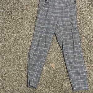 Soho Gray Plaid Capris